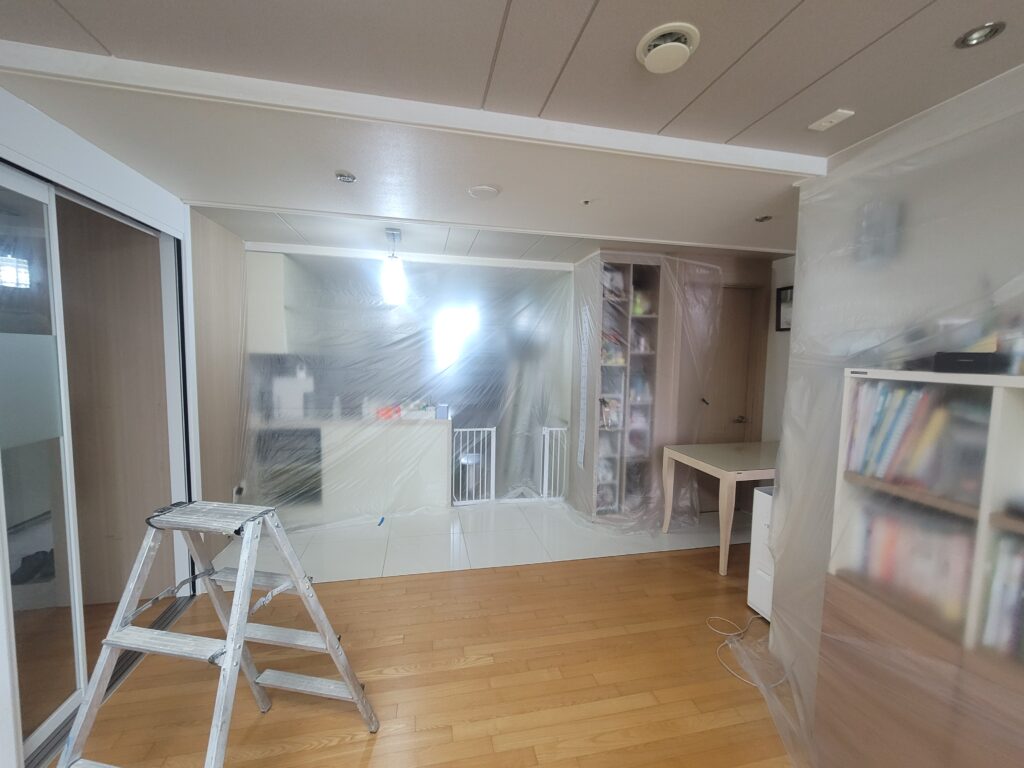 분당 야탑동 아파트 교습소 가벽 철거 시공사례 | 아파트 내부 철거 4 분당 아파트 내부 보양 작업02