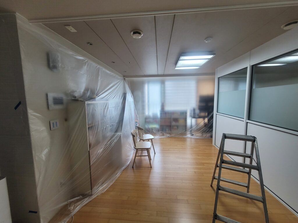 분당 야탑동 아파트 교습소 가벽 철거 시공사례 | 아파트 내부 철거 5 분당 아파트 내부 보양 작업01